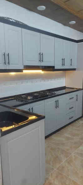 كاونتر المنيوم ابواب خشب. كامل مرمر وتوصيل لحد البغداد مجاني  راسلني عالاواتساب ***********جديد العنوان اربيل
