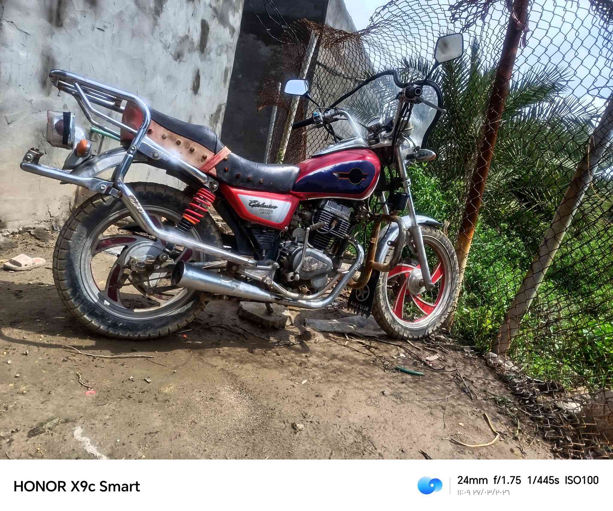 سلام عليكم ورحمة الله وبركاته دراجه لبيع مانقصه فقط بس فيوز مال ناريه فقط دراجه خير من الله شاهد الله ماذب عليه قير الف دينار الي يريته نقد وقصاد هم عادي ***********
