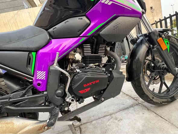 9ميجا

نظيفه مرقمه باسم صاحب شركة تحب احولها باسمي وتاخذها او تحولها من صاحب شركة ماشيه 9000 موديل 2023 كلش كلش نظيفه 
*********** 
رايدها ب2250000
سنويه موجوده عنوان بغداد المنصور بغداد
