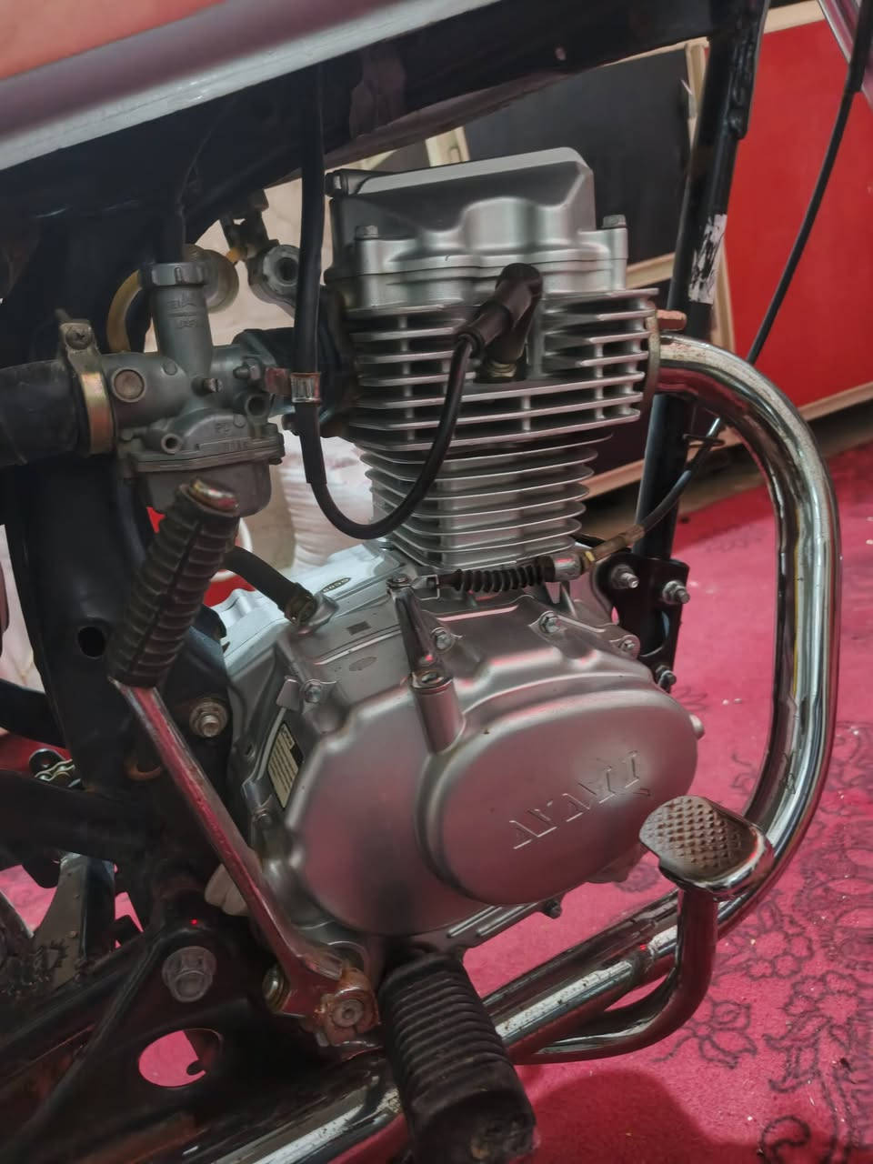 السلام عليكم
دراجه نامه  
محرك 2024
دراجه خير من الله ونشطه 
باتري لايت هورن بيها 
الصخيين حي الجامعه
550 وبيها مجال للطيبين 
بطلت من الشغل واريد ابيعها مستعجل عليها 
رقمي ( ***********) تصل وتدلل
