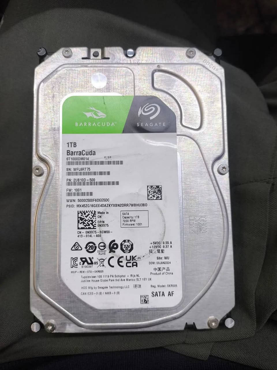 🔥 قطع نظيفة ومضمونة للبيع 🔥
💻 SSD NVMe Gen4 سعة 512GB
⚡ سرعة عالية وإقلاع خرافي
✅ مناسب للألعاب والشغل الثقيل
🟢 RAM DDR5 16GB
⚡ تردد 4800
✅ أداء سريع وثابت للأجهزة الحديثة
💾 HDD Seagate BarraCuda 1TB
📦 تخزين ممتاز وصحة قوية
✅ مناسب للألعاب والخزن والكامرات


**إذا كنت صاحب هذا الإعلان وتريد حذفه لأي سبب، رجاءا أرسل رسالة إلى الدعم الفني**