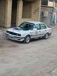 BMW زعره للبيع مديل 1991سياره بسمي تبريد شغال ثلج كهربائيات كلها شغاله...