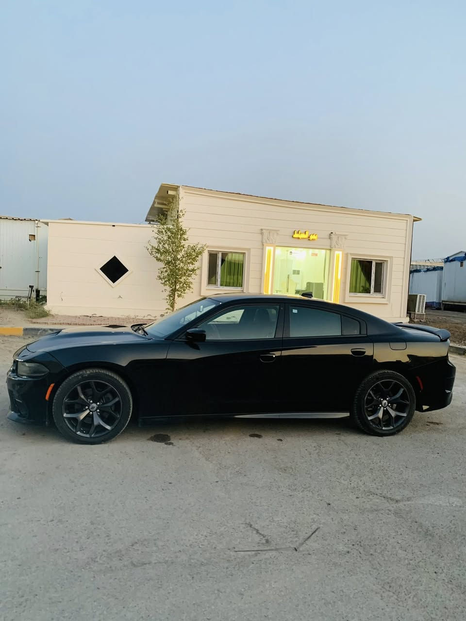 جارجر GT موديل 2019 مرمزه 2021
رقم ذي قار الجديد 
شاشه كبيره 
كشنات حضن 
ماشيه 132 م 
كراسي كهرباء 
ويل 20 
محرك 3600 
لايتات زينون 
حادثه تبديل بنيد فقط وتصليح بمقدمة البرانكيت
والتقرير موجود بالمنشور 
السعر 171  
للاستفسار الاتصال عالرقم ***********
