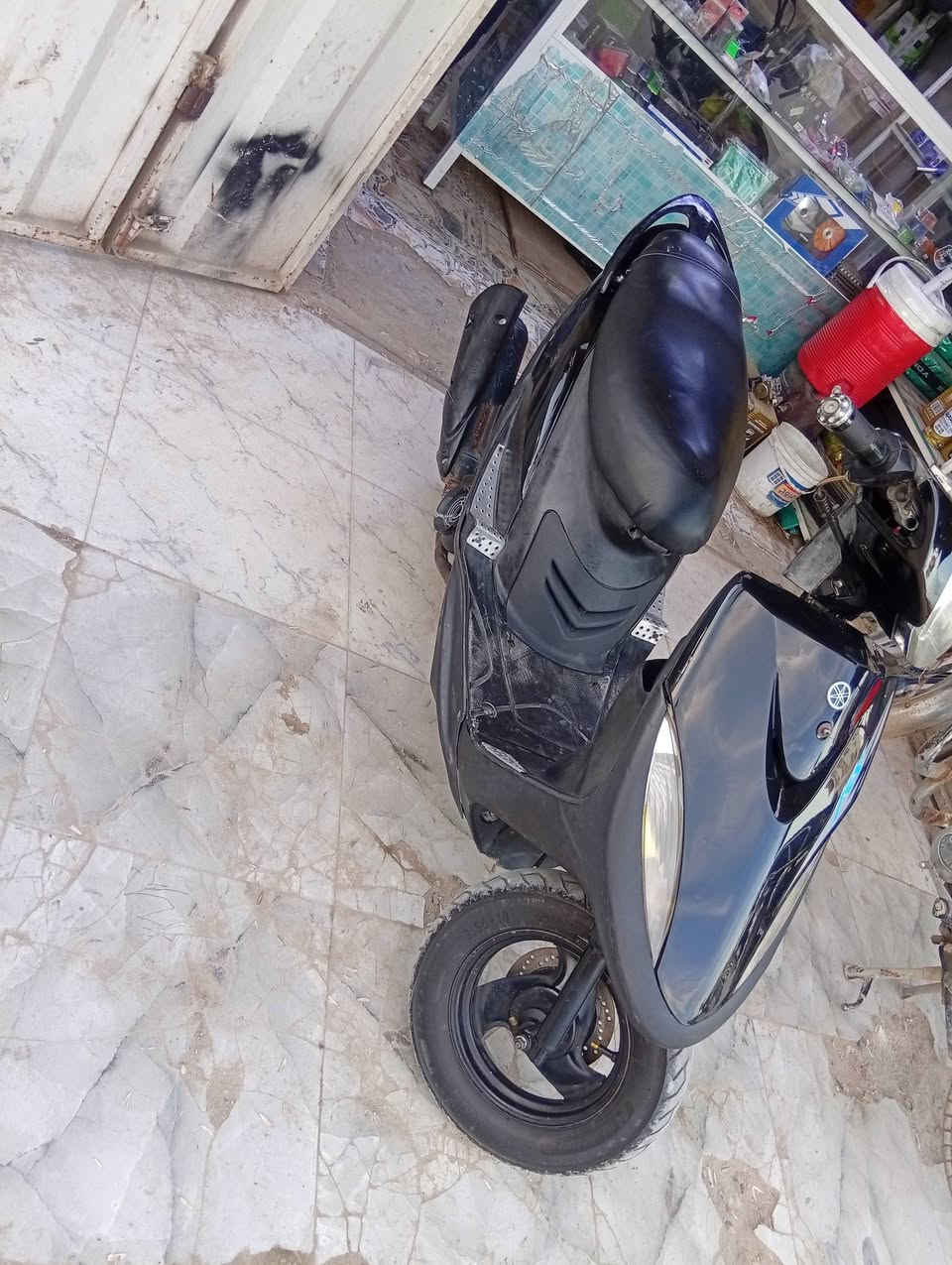 سلام عليكم دراجه ماكس عداله مفتوحه مره وحده بس والفات  من اشتريته تريد ابيعك مفتوح تريد ابيعك بس والفات عن الحلال والحرام دراجه مكينته نضيفه وتخبل وناعمه ومحافضين عاليه كل سبوع ابدل دهن دراجه مال جناي كهربيات كله شغاله نكره سلف بكل وكت  دراجه حلوه وخير منالله شالعه ومعدل شكن الكاع نعمه من الله   كفراته كارتون ستوني بوالشهن مرايه  كزاز وتايوانيات سكنات زرك بك لايت  وقفل جنطه كله كامل وشغلات سعره 500 وبيه مجال بصيط الطيبين  تفاصيل وتساب موجود ***********
