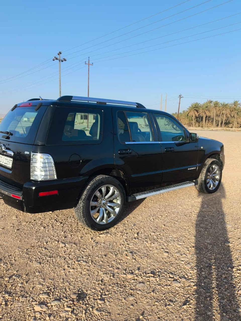 للبيع فورد مونتنير علمدارية
وارد امريكي حادث چاملغ امامي و مصلح
رقم اربيل بـ اسمي
المكينة V6 حجم 4.0 جديدة و الگير جديد
تحكم استيرن مرايات جانبية كهرباء
السيارة 7 راكب
نظام AWD يعني دفع كلي للعجلات 
نظام مانع انزلاق 
كشنات جلد 
تخم تاير + تخم ويل جديد
رمز سري قفل ابواب و صندوق السيارة
شاشة تاب مع كامرة خلفية عمل
حدادية جديدة 
ادوات السيارة كلها اكسبلور بس البچم يختلف 

ملاحظة / التبريد يحتاج فقط غاز لأن من شديت المكينة طلع الغاز مالتها
الدعامية الامامية تحتاج ترتيب و مقاعد الكشنات كذلك

السعر 85 ورقة 
مكاني ديالى 
للأستفسار 
اسيا  ‎0770 071 7300
اثير   ‎0790 151 2872
