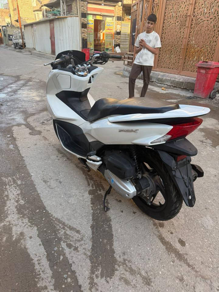 جيل ثاني بي سي اكس موديل 18بصمه ياباني  الدراجه بلادية ما ملعوب بيها حساس ازدحام وستان كهربائي يدات تتفئة كلها شغاله  سعرها مليون و750وبيها مجال ***********بغداد ام الكبر والغزلان
