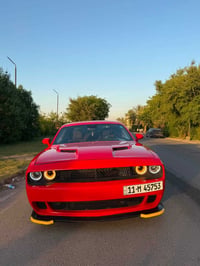 تشارجر SXT • ٢٠١٦ • احمر