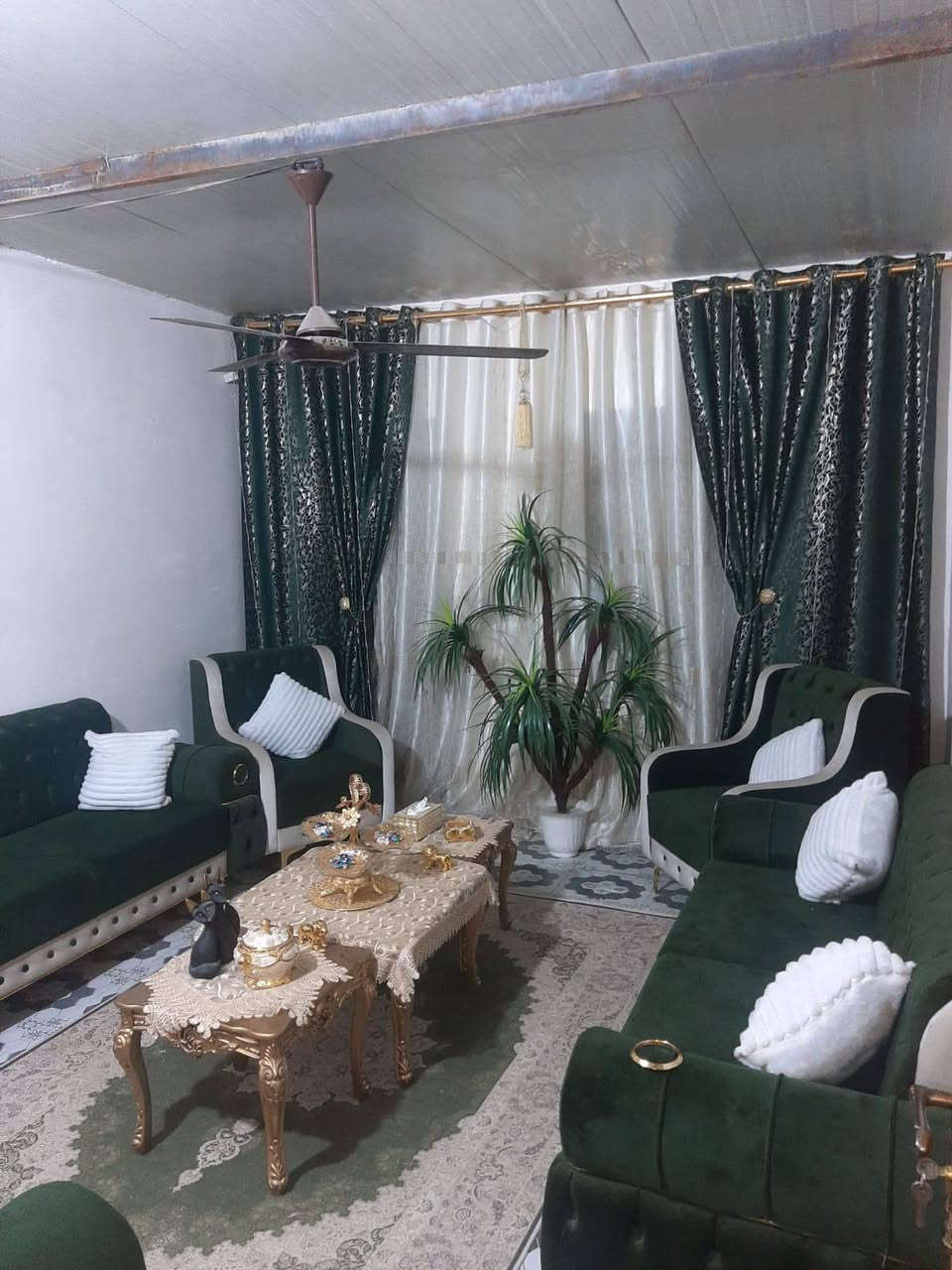 سلام عليكم بيت للبيع المحوديه حي ابو شمع بيت متكامل من جميع الخدمات طابو زراعي قريب ع سوك سعره 32 وبي مجال ‏‪***********‬‏
