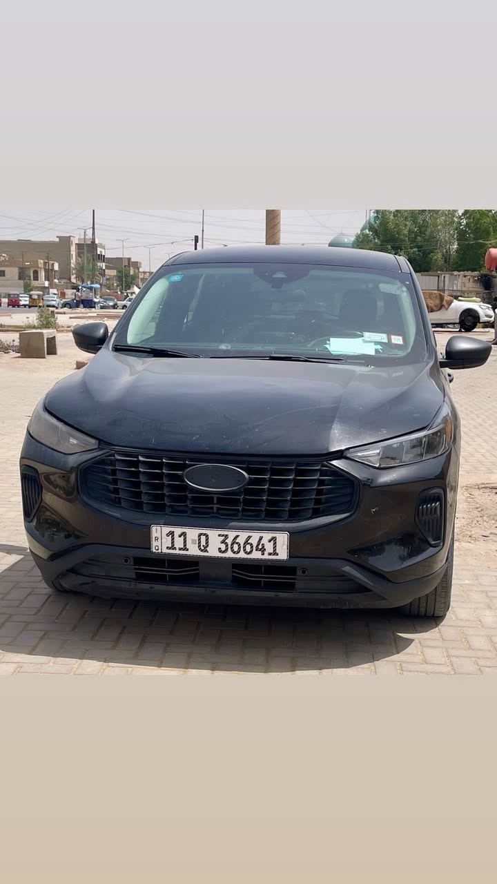 ‎سلام عليكم 

‎فوردا سكيب 2023 هايبرد 

‎محرك 2500
‎ ماشية 70000 كيلو متر مو ميل 
‎سياره بعدها كلشي بيها مال شركة 
‎مواصفاتها 
‎بصمة 
‎كشنات دتفئة 
‎شاشه لمس كار بلي 
‎صندوق كهرباء 
‎تشغيل عن بعد 
‎رادرات بلمري 
‎ورادار اصتدام 
‎وتعديل مسار 
‎كشن كهرباء 

‎ضرر السياره  لا واصل لغد ولا شاصي ولا الراديتر ملعوب بي ايرباك الدركة فقط وبيها طخة بلباب البصف السايق 

‎مرقم بغداد وهزه جديدة وترقيم جديد وباسمي السياره 

‎سعر السيارة 148  ورقة  
وبيها مجال بسيط 
‎الاتصال على الرقم 
***********
