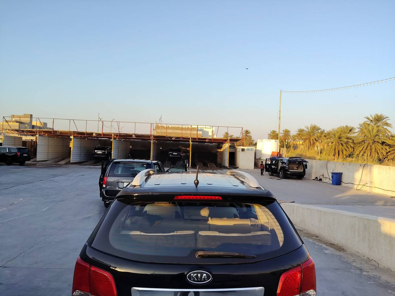 كيا سورنتو موديل ٢٠١٤ خليجي ٧ راكب ٣ قطع تبريد بنزين بنزين أدوات كصة خلفية اللون اسود مرقم شمالي متوم طبق الاصل تدفئة تبريد تخم تاير السعر ٦٨ للاستفسار *********** محرك ٢٤٠٠
