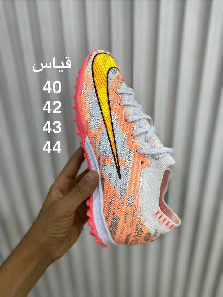 احذيه محبب درجه اوله ضمان قياسات متوفره 
يوجد توصيل


**إذا كنت صاحب هذا الإعلان وتريد حذفه لأي سبب، رجاءا أرسل رسالة إلى الدعم الفني**