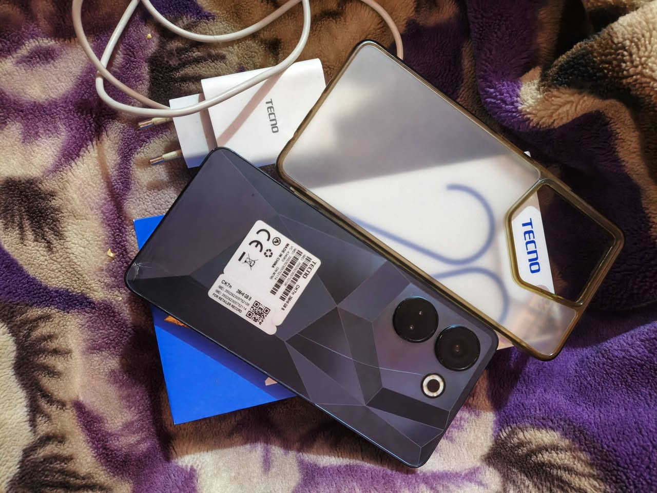 موبايل السعر 200 وبي مجال مع جميع ملحقاته
استخدام اشهر قليله 

بي فقط فطر بادي ومنتهي بلضهر خفيفف جدااا حت ميبين بلتصوير اله تركز
نضافته كدامكم محاجه اتكلم
الموصفات: 

تكنو كامون 20 برو 

حجم شاشه 6.67

تردد الشاشه 120 هرتز

الذاكره 256

العشوائيه 8 

الكامره 64+2+2 ميجابكسل

المعالج MediaTek Helio G99

البطاريه 5000 يدعم شحن سريع 33 واط

مع جميع ملحقاته 

. 

الملحقات

كرتون + شاحن + كفرات عدد 2

العنوان البصرة التنومه


**إذا كنت صاحب هذا الإعلان وتريد حذفه لأي سبب، رجاءا أرسل رسالة إلى الدعم الفني**