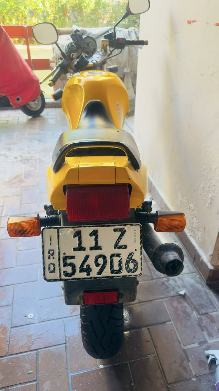 السلام عليكم دراجة سازوكي للبيع مكينة 500ccمحرك وكير مكفولات غير مفتوحة دراجة رمبة ومرقمها على ايدي رقم بغداد الانكليزي السنوية باسمي ماشية 44الف فقط كلشي بيها شغال 
مكانها بغداد
***********
هذا رقم تلفوني
السعر 19ورقة قفل 
تحياتي
