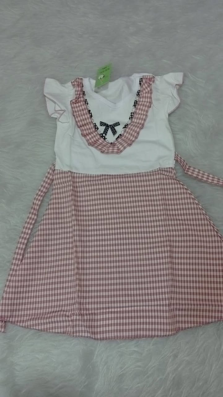 كلشي حلو وجديد يمي وووبس🥰
 يلبس من سنتين لحد ٤ سنوات 👌
الخامه الجزء المقفل كلينس والصدر والضهر
 فانيلا ليكرة 💯💯
توصيل فقط داخل بلد 🚴🚴


**إذا كنت صاحب هذا الإعلان وتريد حذفه لأي سبب، رجاءا أرسل رسالة إلى الدعم الفني**