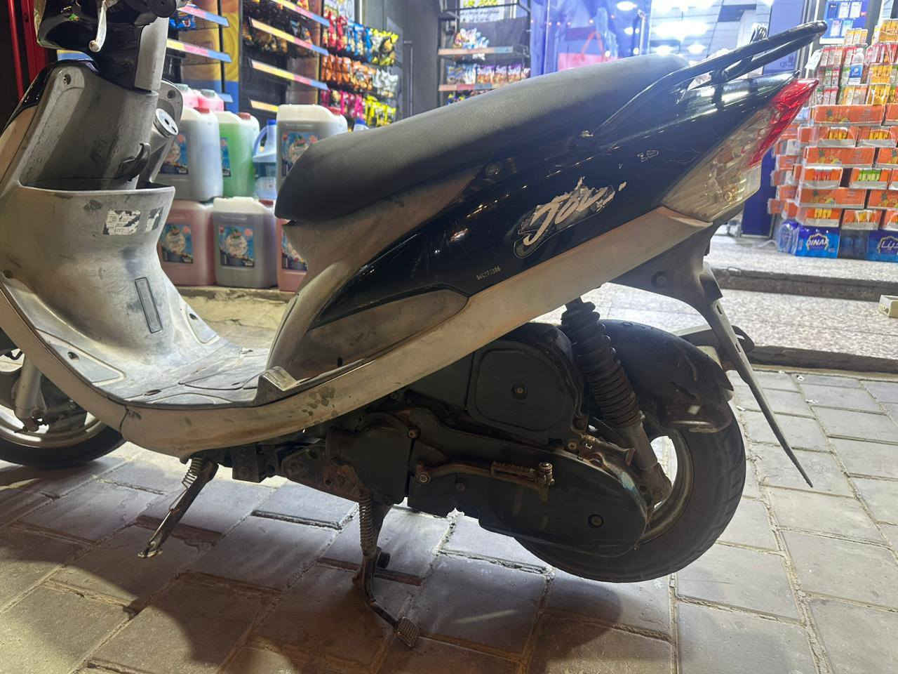 سلام عليكم دراجه ماكس منغوليه كامله رمبه صالهه 3اشهر نازله تجي وشوف بعيينك اي شي مناقص كلشي شغلا بلاديه ولا اي ب650وبيهه مجال مكاني بغداد حي اور ل600 ليريدهه يخابرني خاص وخادم دراجه كفاله عامهه كلهه ***********
