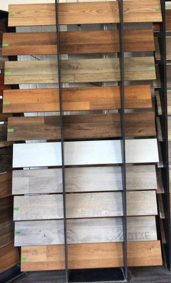 ارضيات باركيه تركي خشب حسب الذوق الأنواع.. أهلنا بسمايا  تريد تغير بالشقة من ديكور أرضية اتصل وادلل علينة.. سعر المتر كرستة وعمل 25 الف  معى الأزارة 💫💫***********
