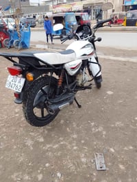 دراجه موديل 2023بوكسر كلاسك رقم ديالى انلكيزي تحويل ثاني يوم بسمي ملاح...