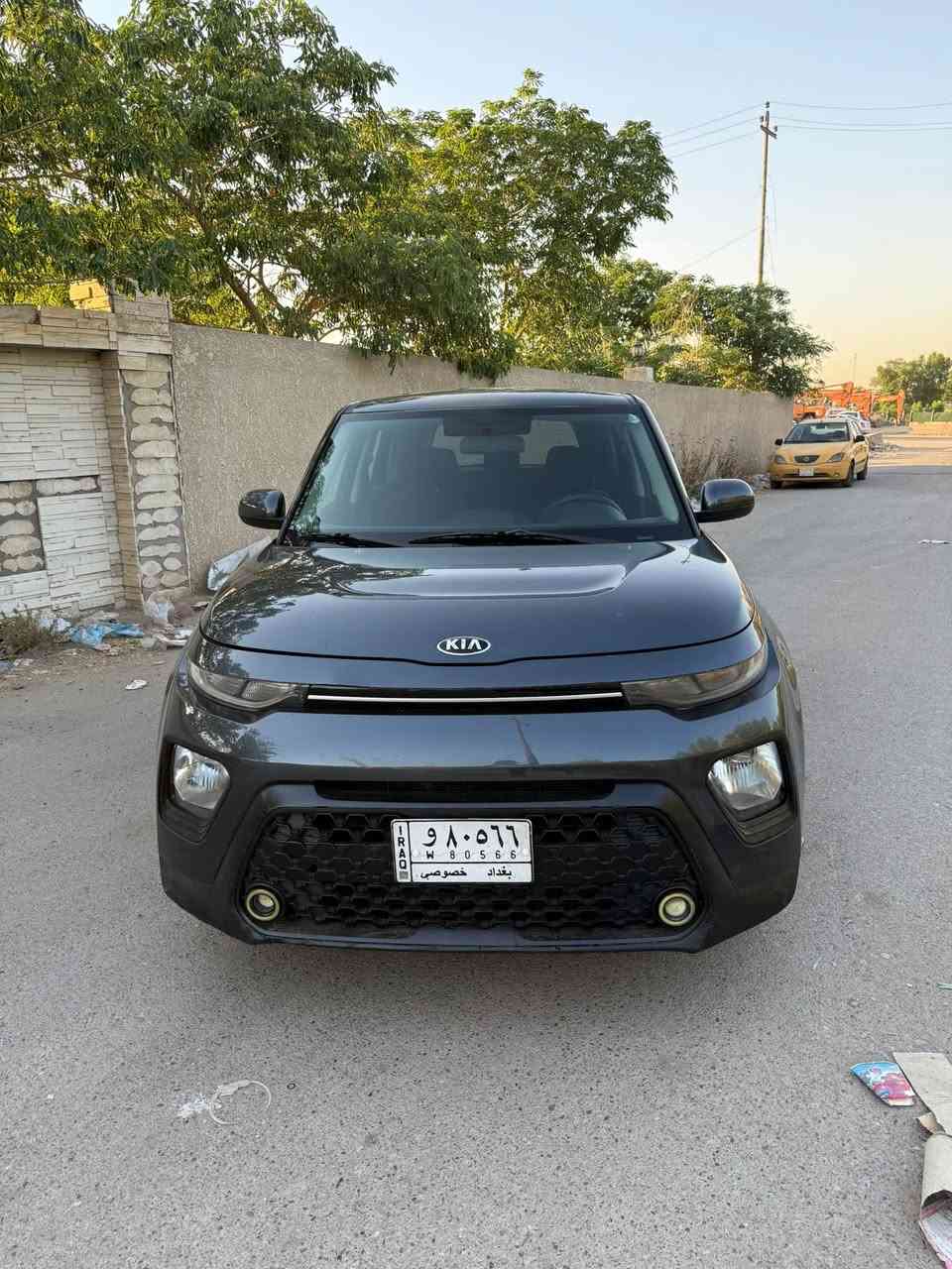 سلام عليكم للبيع صول موديل 20 
حادثه جاملغ امامي جهة الصدر والباب والباب الخلفي مرشوش ويا يعني 3 قطع وناشرلك السونار وياه
المواصفات 
شاشة جبيرة
حساس خلفي
كامرة دوارة
تحكمات سترين
ويلكب
رادارات
 وباقي المواصفات المعروفة
ماشية 43 الف
السعر 126 وبيه مجال بسيط
للاستفسار *********** 
مكاني بغداد
اعتذر عن المراوس بيع فقط
