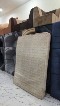 مجمع الربيع • بغداد صويرة • سرير