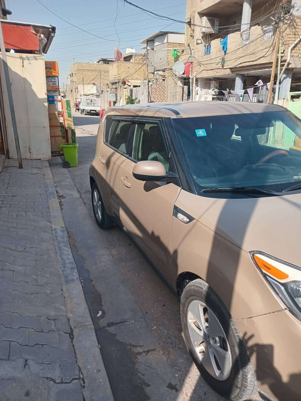 سلام عليكم سياره البيع  مستعجل عليهه موديل 14محرك 1600 عنوان بغداد شغله  السعر 80 وبيه مجال  ***********
