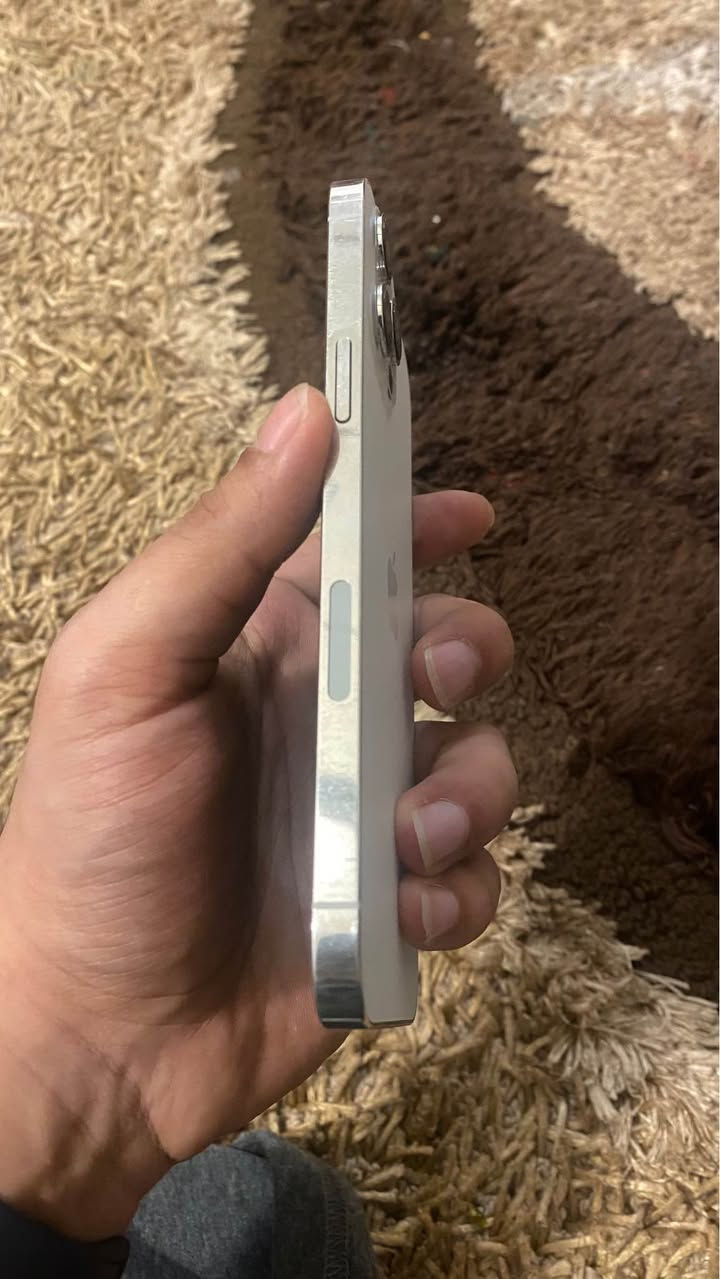 iPhone 12 Pro Max 512G
ايفون 12 برو ماكس 512 گيگا ما مفتوح ومابي اي اشكال نظيف اللون ابيض باكيته ويا وكيبل 
باتري ٨١٪؜ 
مكان اربيل - ماموستيان زانگو
السعر ٥٠٠،٠٠٠ قفل
واتساب
-***********- أربيل, العراق
