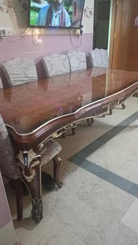 ميز زان اصلي • ٨ كراسي • طقم سفرة