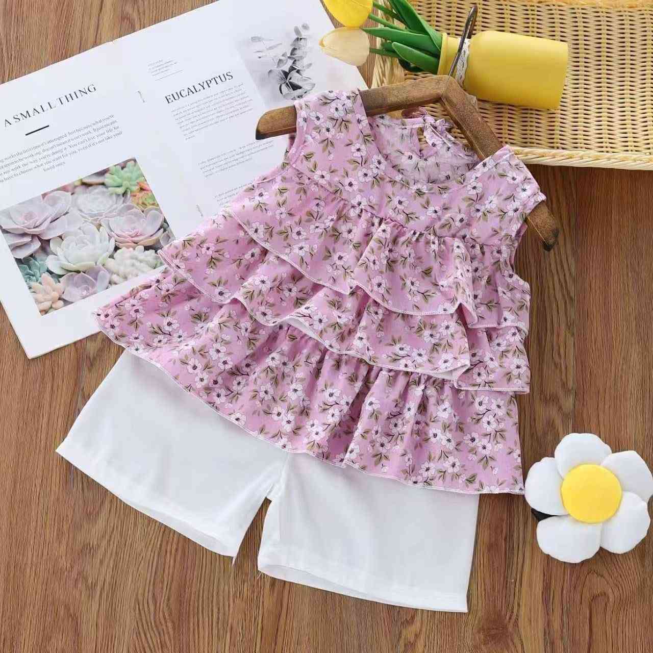 🌸 طقم  بناتي أنيق 🌸
إطلالة العيد  صيفية جميلة لبنوتاتكم 🤍
✨ قماش ناعم ومريح للأطفال
💰 السعر: 7000 دينار فقط
📏 القياسات: من عمر 1 إلى 5 سنوات
🍬 متوفر الآن في سكر وقطن لملابس الأطفال ☁️
نختارها لأطفالنا قبل أطفالكم 🤍
📍 العنوان: قضاء الحي – مقابل متنزه الزهور بالقرب من القائمقامية


**إذا كنت صاحب هذا الإعلان وتريد حذفه لأي سبب، رجاءا أرسل رسالة إلى الدعم الفني**