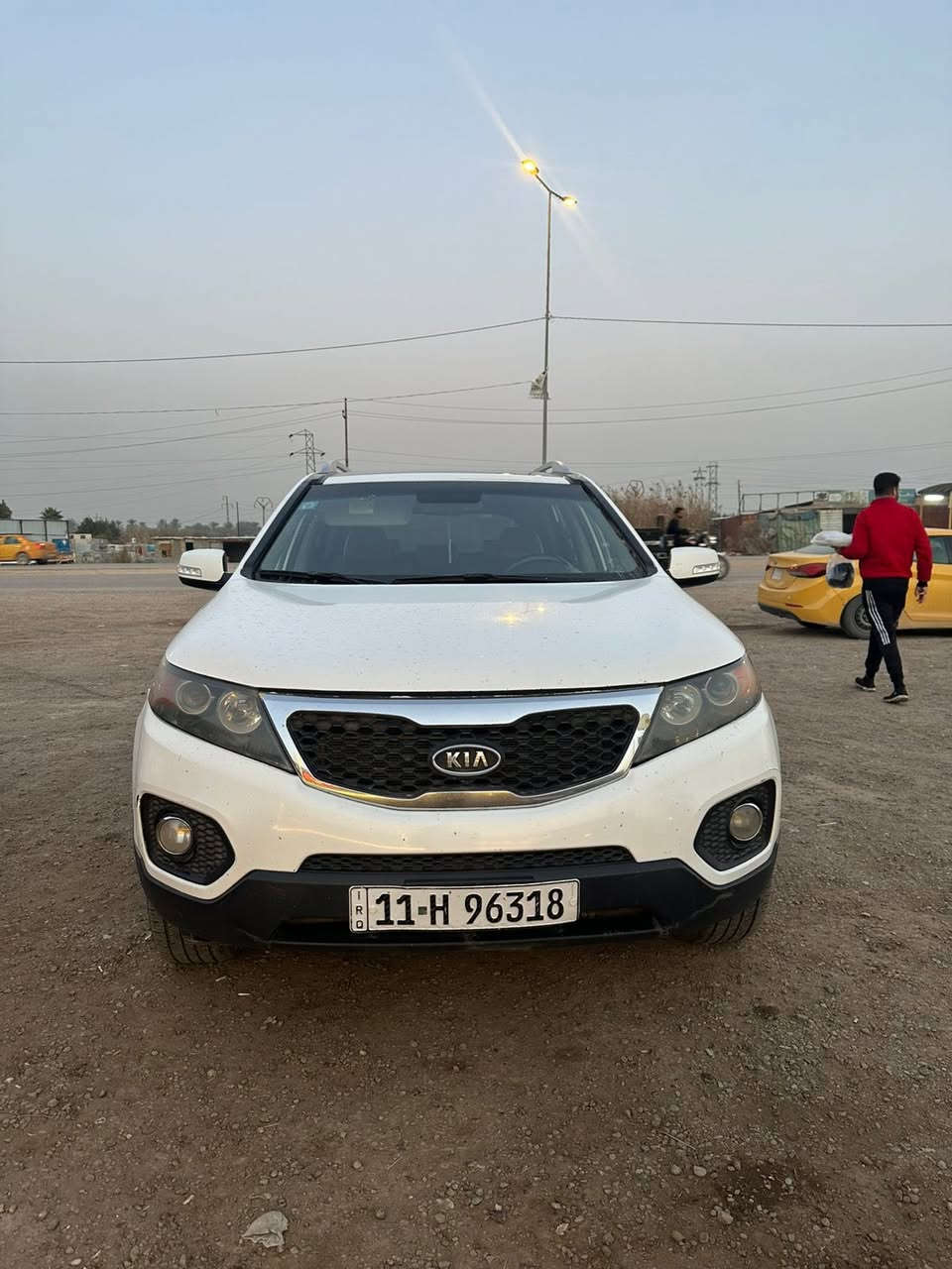 السلام عليكم
سورنتو 13 خليجي فول مواصفات 

مكينه 6

راكب 7

كفاله عدا بارد قليل بيها مثل ما موضح بالسونار 

السعر 160وبيها مجال
الرقم ***********
