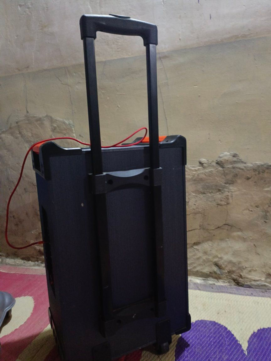 سلام عليكم متاج دي جي حجم كبير صوت عالي وشحن يقاوم 8 ساعات يرهم كلشي بلشرط انطيه مستخدم شي قليل صنع ياباني اي عيب ما بي شرط تفحصه يله تاخذه السعر ١٠٠قفل موشراي لا دوخني  وروح اسئل عليه


**إذا كنت صاحب هذا الإعلان وتريد حذفه لأي سبب، رجاءا أرسل رسالة إلى الدعم الفني**