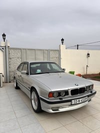 BMW1995 حجم 540 اصل  داخل جلد  صاج  محرك 8 بجم عريض  سياره جاهزه  شرط ...