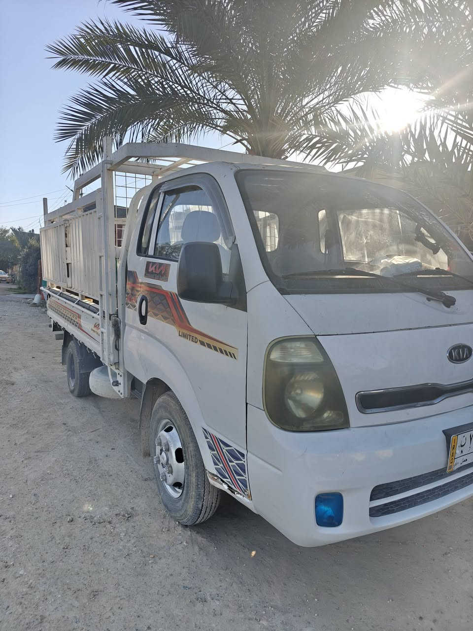 السلام عليكم للبيع فقط فحل 2013 محرك مفتوح كير ومكينه مظبوطات شاصي مضبوط تحويل ثاني يوم رقم بغداد تخم تاير جاهزه بيهى بيهى شويه ضعف بالبم وبيهى ضربه بالمازده اليمنه بدون داخل باقي مكفول السعر 110 بيهى مجال قليل مكان فلوجه ***********
