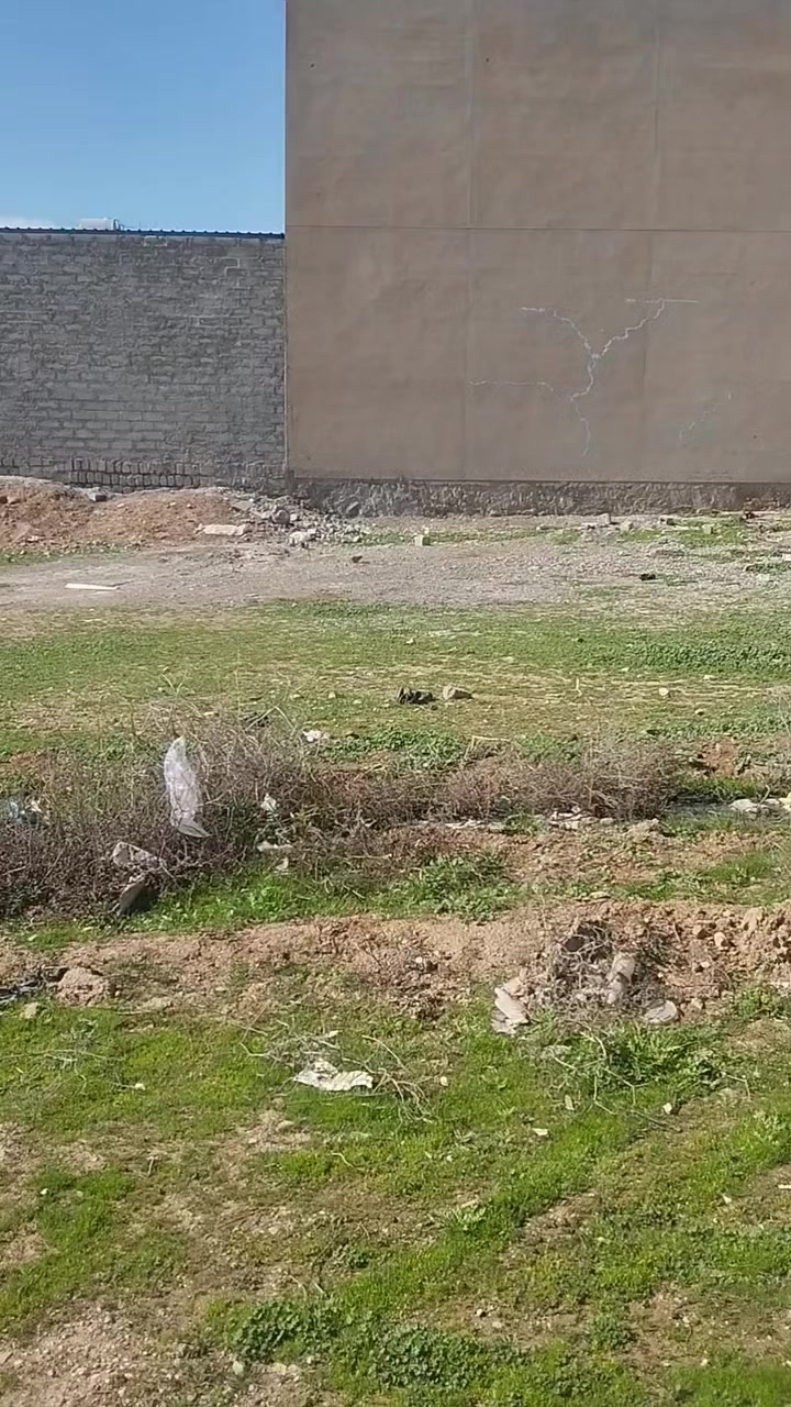 مكتب الحمزة للعقار
للبيع قطعتين ارض سكنية مساحه 400م تجاه شروق خدمات ماء كهرباء حي العسكري السعر 62 مليون بيع دبل أو واحد للاستفسار ع رقم المكتب أو ع واتساب 
***********
***********
