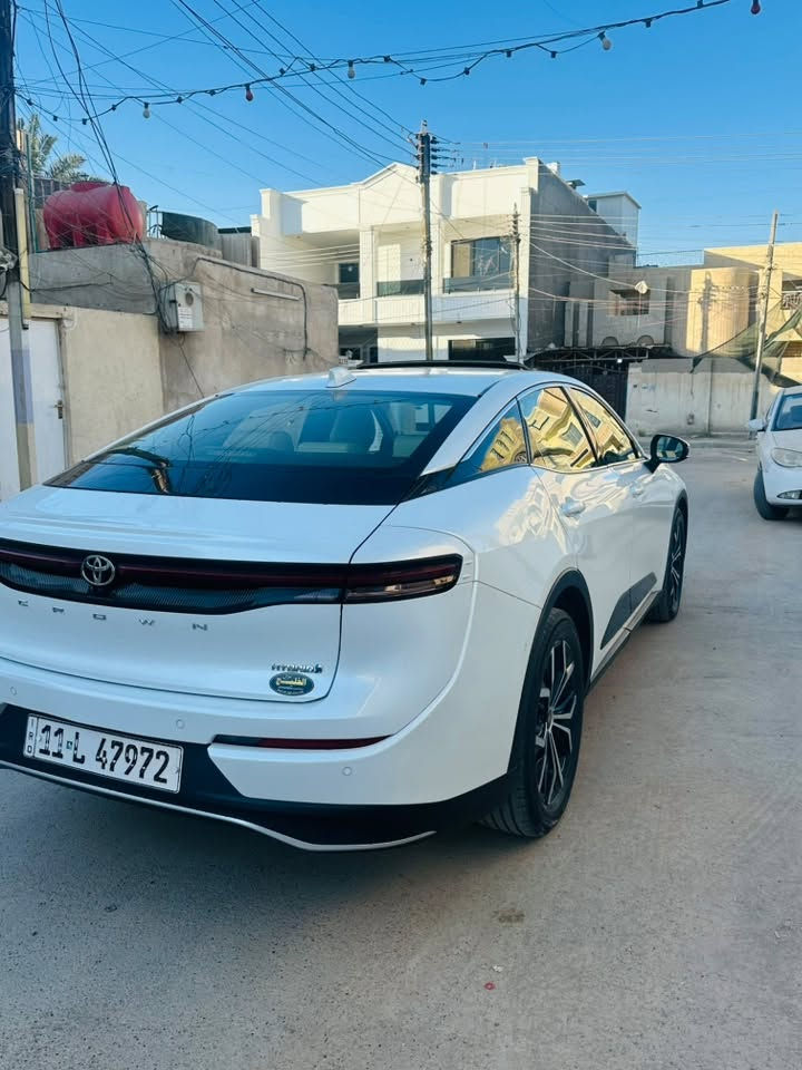 السلام عليكم 
كراون موديل ٢٣ خليجيه مكفوله كفاله عامه رقم بغداد الجديد باسمي 
فول مواصفات
السعر ٣٠٨٠٠$  وبيها مجال 
مكان السياره بغداد / حي الاعلام 
للاستفسار ***********
