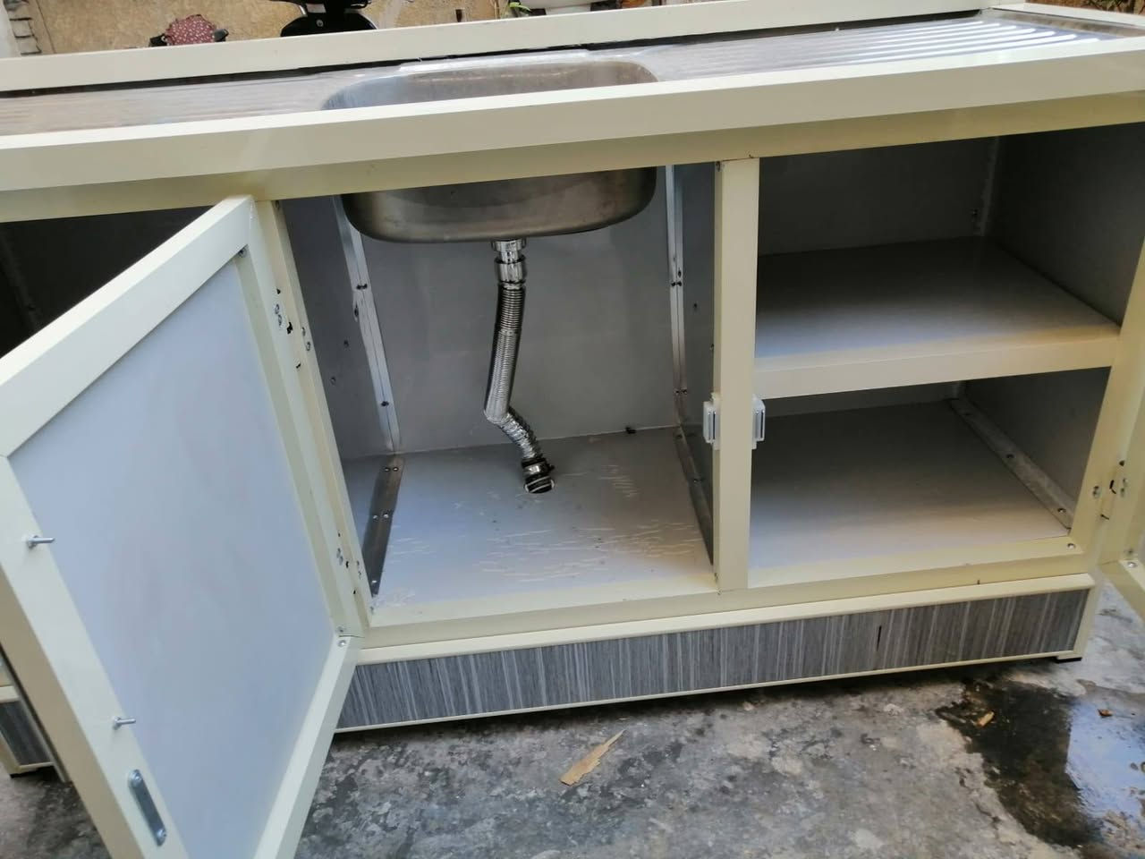 سلام عليكم غراض مال بيت نصيفات لوك مستعجل علابيعتهن ***********
