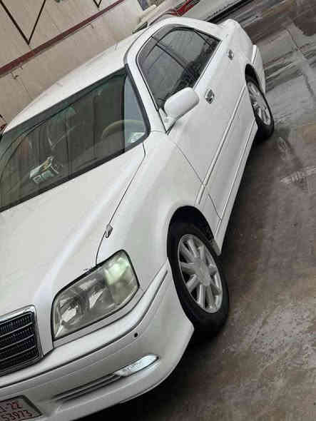 مەلیکە موس مۆدیل ٢٠٠١ ، ٤دوگمە ، مەکینە گەورە فول مواسەفات ، گێرو مەکینە بەشەرت ، پاش و پێشی کەپس لێکدراوی نیە 
نرخی ٥٢ گەڵاو محامەلە ***********
