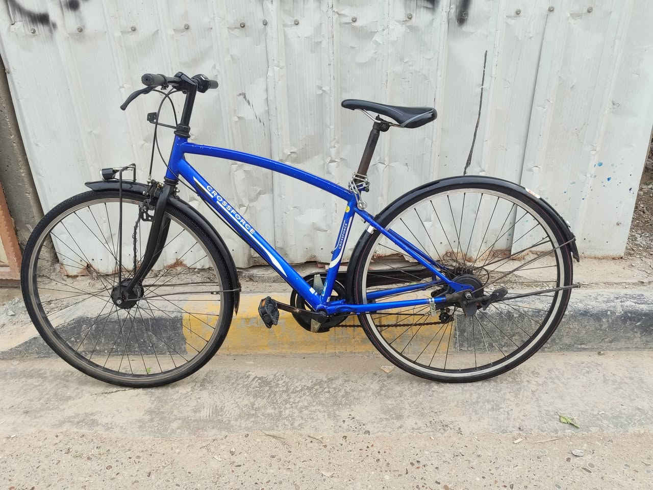 سلام عليكم بيسكل للبيع
بيسكل حاويه ياباني اصلي💯
بيسكل مختم 
كير سبع نمر
انضافه(100٪)
مكاني بغداد -البلديات (سعر خاص)
رقمي واتس أب ***********
