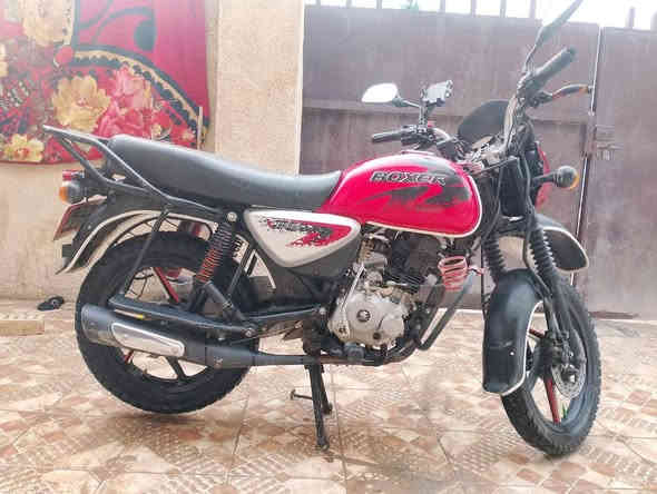 سلام عليكم دراجه بوكسر موديل 23 رقم وسنويه تحويل ثاني يوم نضافه شوف بعينك العنوان ابو غريب المنسيه سعر مليونين و ٧٠٠ وبيهه مجال مو شراي لتعبني  خاص مفتوح رقم الهاتف ***********
