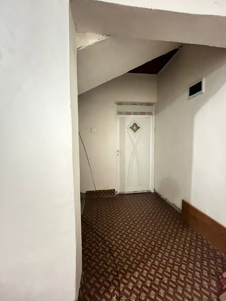 بيت للبيع طابو صرف🛑

📍بمنطقة٣٦ الحشد مقابيل المدرسه

المساحة 📐m115

البناء👷🏻‍♂️كونكريت مسلح بناء حديث طابقين 

البيت يتكون من :
-غرف عدد(٣)
-صاله عدد (٢)
-مجمعات صحيه (٣)
-مناور (٢)

البيت ما مطلوب✨

السعر 💰125 مليون قفل 

📞 للاستفسار والتواصل: يمكنكم المراسلة عبر الخاص، أو الاتصال/واتساب على الأرقام التالية: 👤 أستاذ حسين: *********** 👤 أستاذ مثنى: ***********

📍 عنوان المكتب: نزلة الجسر - من جهة الجربوعية - مقابل مجمع صادق آل مطشر. ✨ مستعدون لعرض كافة عقاراتكم وتسويقها بأفضل صورة
