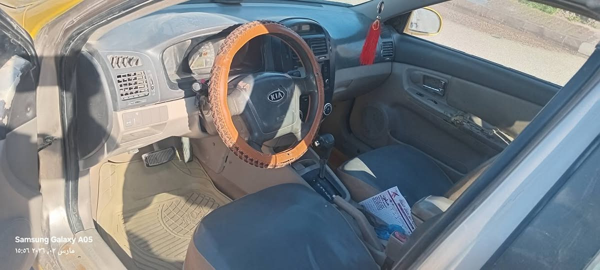 السلام عليكم  كيه سبكترا للبيع 2008 وارد امريكي محرك 2000 المرقوب رقم بقداد بسمي شرط اتحويل وال غرامات سنويه لل 31 سياره خير من الله السعر. ( 68 )وبيها مجال العنوان واسط الصويره  ***********
