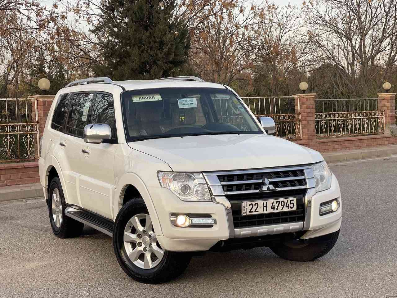 بسم الله الرحمن الرحيم
ارخص سعر ١٤٩ ورقة 💣💣🔥🔥

باجيرو ٢٠١٦ خليجي لون ثلجي نص مواصفات…. 

ماشية ١١٣ الف 
رقم و سنوي جديد تحويل مباشر 
محرك ٦ سلندر ٣٥٠٠ ممفتوح برغي 

ملاحظة// بيها ٣ مكان صغير صبغ بدون ارباك و بدون بارد بدون حالوب بدون تبديل… 

مواصفات// كويتيه 
فور ويل. مرايه كهربائي. ٧ راكب. تحديد سرعة. دبل گير. داخل ساج. بلاجكتور. زينون. تحكم ستيرن. .. 

محرك كير مكفول 
صدر حداديه تخم تايرات جديد 
سيارة جاهزة الحمدالله 

مكان سيارة اربيل// *********** واتس أب موجود ☎️☎️
