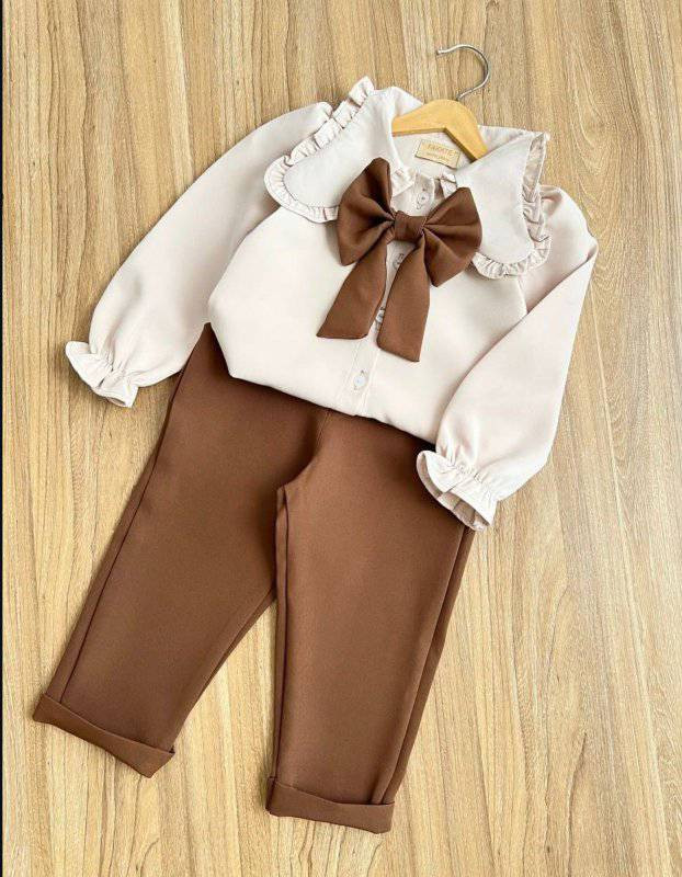 اونصومبل 🌺🤩 رائع بالجملة و حتى التقسيط🌺🌺 و الثمن خيالي


**إذا كنت صاحب هذا الإعلان وتريد حذفه لأي سبب، رجاءا أرسل رسالة إلى الدعم الفني**