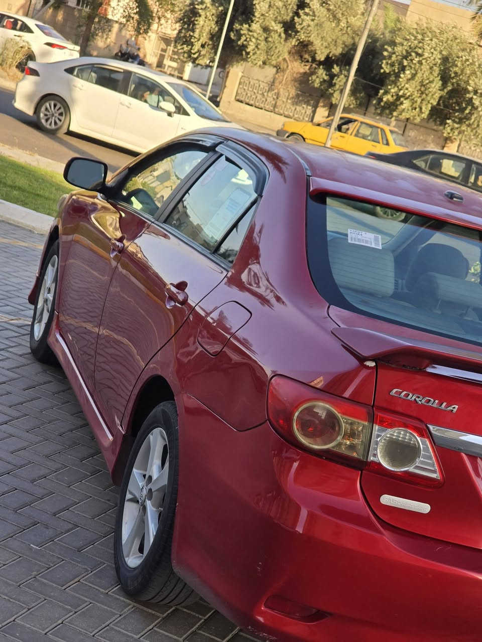 كورلا موديل 13 مواصفات S
قطعتين صبغ جاملغ وبنيد بدون دواخل ماشية 190 الف كيلو 
 المحرك 1800 تايرات جديده تبريد ثلج 
 تحكمات ستيرن فتحة سقف ساعة رقمية تحكمات مري جانبية ستيرن D 
السعر 105 وبيها مجال بسيط 
مكاني بغداد حي الجهاد 
للإستفسار *********** متوفر واتساب
