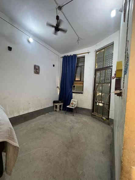 دار للبيــــــــــع  
فـٓــــي #محيزم الاولى {ابو خستاوي}   شارع منصور السماك طريق كربلاء عمود٥٠

نصف  شـــــــــــارع تبليــــــــــط 
______________________
المساحـــــة // 100م  #طابـــو #زراعـــي #سنـــد
الواجهـــــــــــــة // 10م
النــــــــــــزال // 10م
______________________
#الطابــــــــــــــق #الأرضـــــــــــــي 
غـــــــــرفة وصالــــــــــة وهـــــــــــــول ومطــــــــــبخ ومجـمــــــــــع صحـــــــــيات داخلــــــــي ....
الطابــــــــــــــق الثاني

غرفة ١ فقط ٦×٣ {سندويچ بنل }
#الصطــــــــــــــح #كــــــــــــــــير...
يبعد عن الشارع العام ٥٠٠م مجاور حي الضباط

~~~~~~~~~~~~~~
           💸السعـــــــــر60 مليون ممگــــــن تفــــــــاوض💸
               
~~~~~~~~~~~~~~
#نواقص ارضيه و محجر درج  ماعدى المطبخ والصحيات 

📞☎️***********📞
