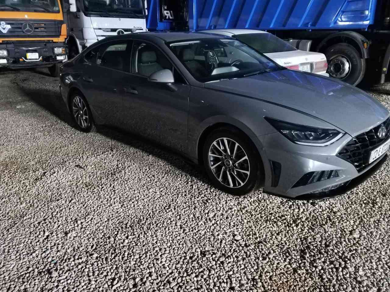 سلام عليكم ا
للبيع سوناتا 2021    2500 

 مواصفات لايت ٤ عدسات اربع كامرات حساسات امامي خلفي رادار امامي جانبي خلفي توقف تلقائي قياده ذاتيه اضاءه محيطيه كل الالوان عدادت دجتل كامرات جانبيه بلعدادت   الرقم الهاتف ***********
