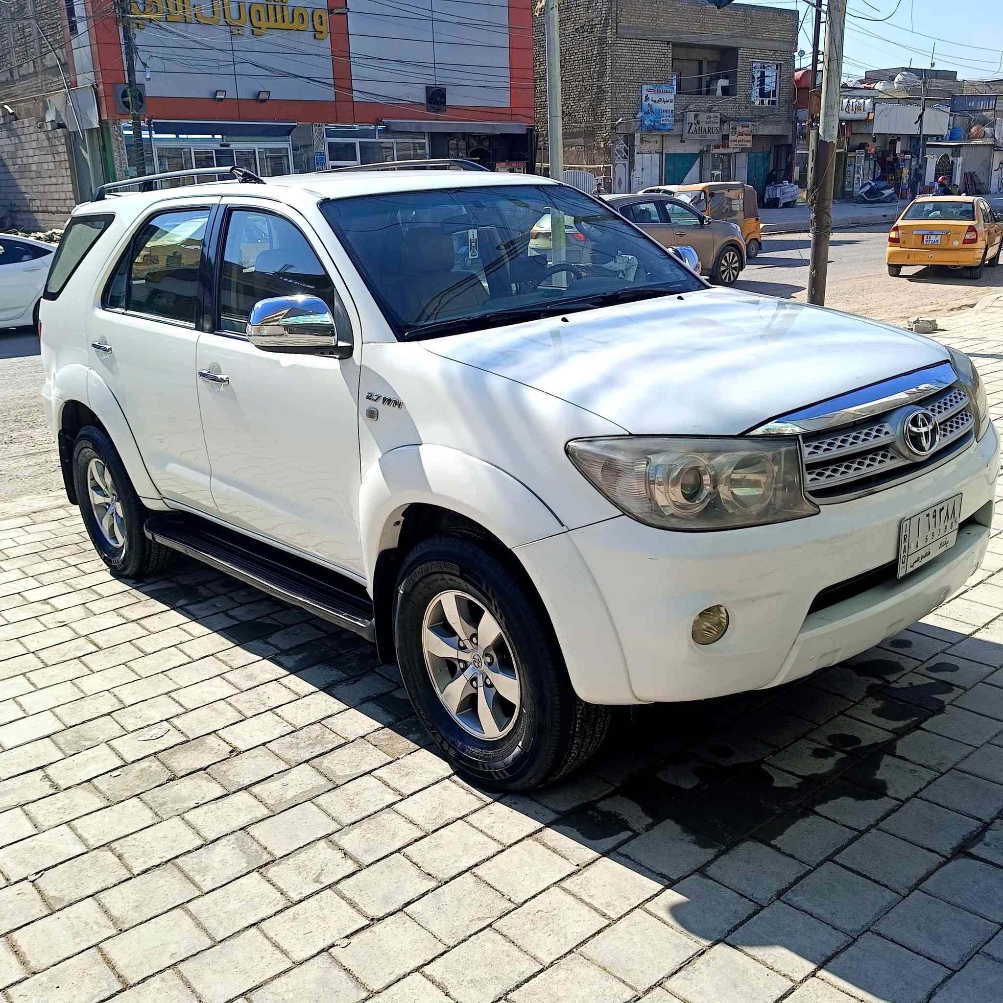 السلام عليكم...تيوتا فورجنل 2008 رقم بغداد  باسمي بدون صبغ فقط دعاميات تبريد امامي خلفي باتري جديد تخم تاير جديد السيارة على ايدي العنوان بغداد حي الامين السعر 153 التفاصيل رقمي 
***********
***********
