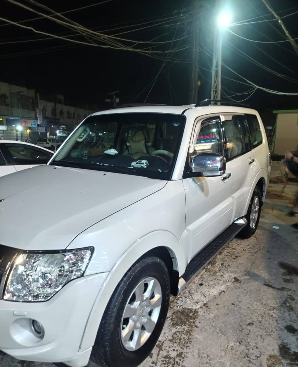 السلام عليكم
باجيرو حبتور ٢٠١٤
رقم اربيل بأسمي

للبيع فقط السعر ١٧٠

ماشيه ١١٦ الف كم

صبغ قطعتين موضح بالسونار

مرفق مع الصور 

كير محرك نضيف جدا

اي استفسار يرجى الاتصال بالرقم

***********
