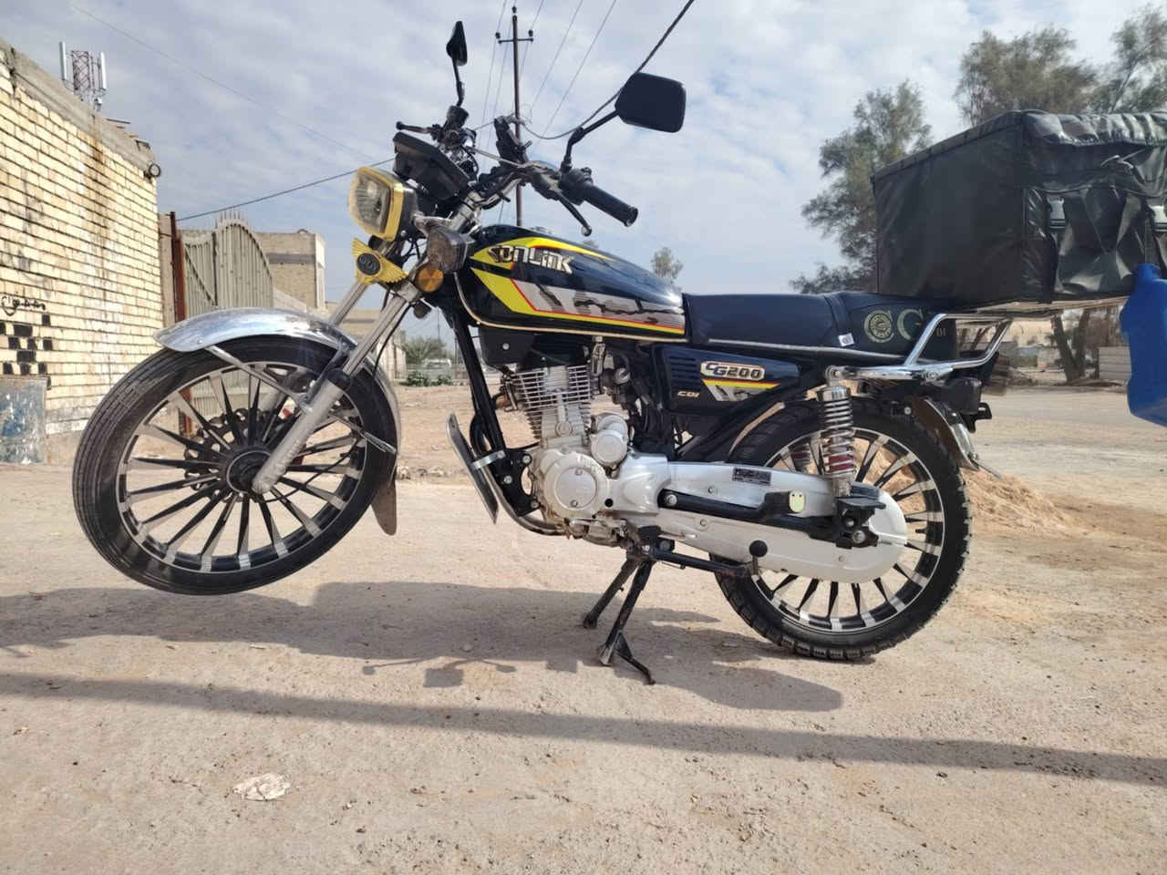 للبيع 5كير  25 موديل بصمه بس واكفه يعني تشغيل عن بعد السعر 850 مكان المحموديه القادسيه 
***********
