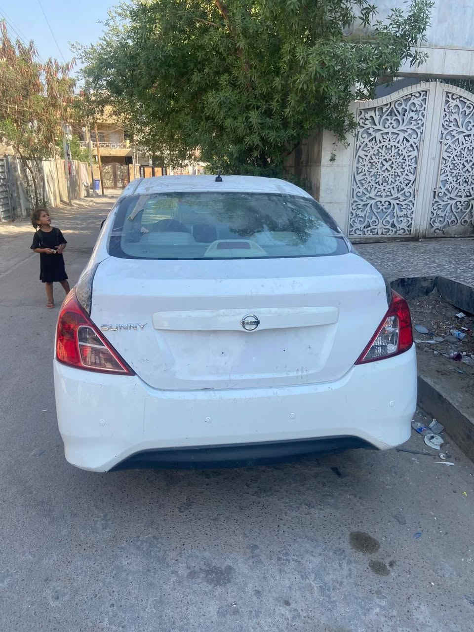 السلام عليكم نيسان سني للليع السياره بيه ضربه وعمرتاها عوزها بس صبغ  كير مكين تبريد صدر كله جديد كهربائيت كامل ما عوزها شي بس صبغ الفين ١٦ سنويه جديد هزه ما صاقطه  السعر ٦٠ بيه مجال***********
