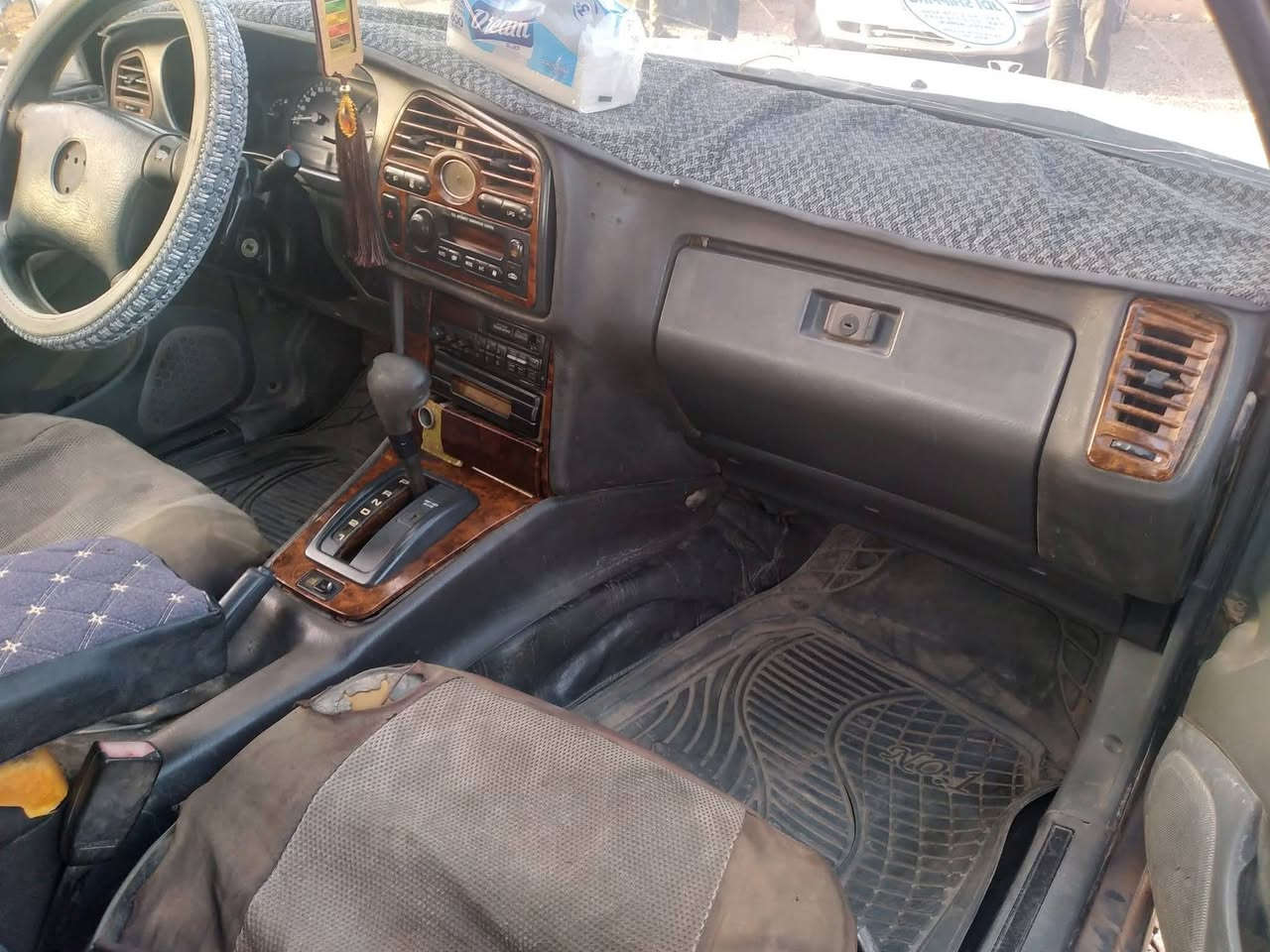 سيارة للبيع دايو بروگهام موديل 97 محرك جديد گير اوتو جديد كهربائيات كلها شغالة تايرات جدد باتري جديد رقم فحص انبار صاحبها ابو الوكالة سكن القائم  السعر 17 ورقة وبيها مجال للطيبين 
***********
