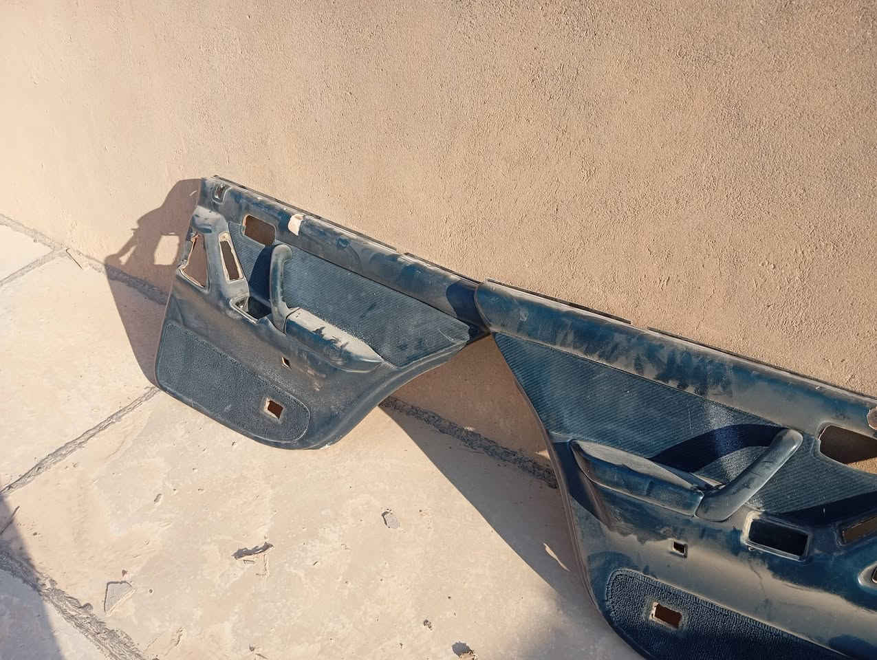 سلام عليكم للبيع بطاين سيدان وموطور جام سعر خاص العنوان ديالى المقدادية رقم الهاتف ***********
